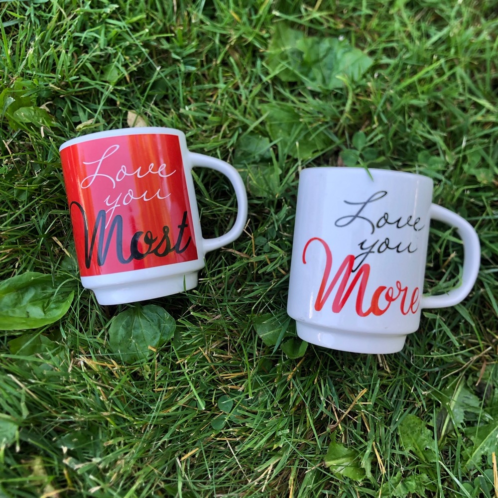 His and hers mugs
